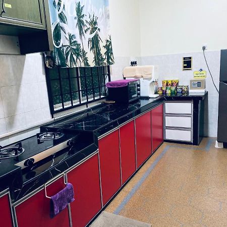 Casa Drezqi Homestay Melaka Private Pool エクステリア 写真