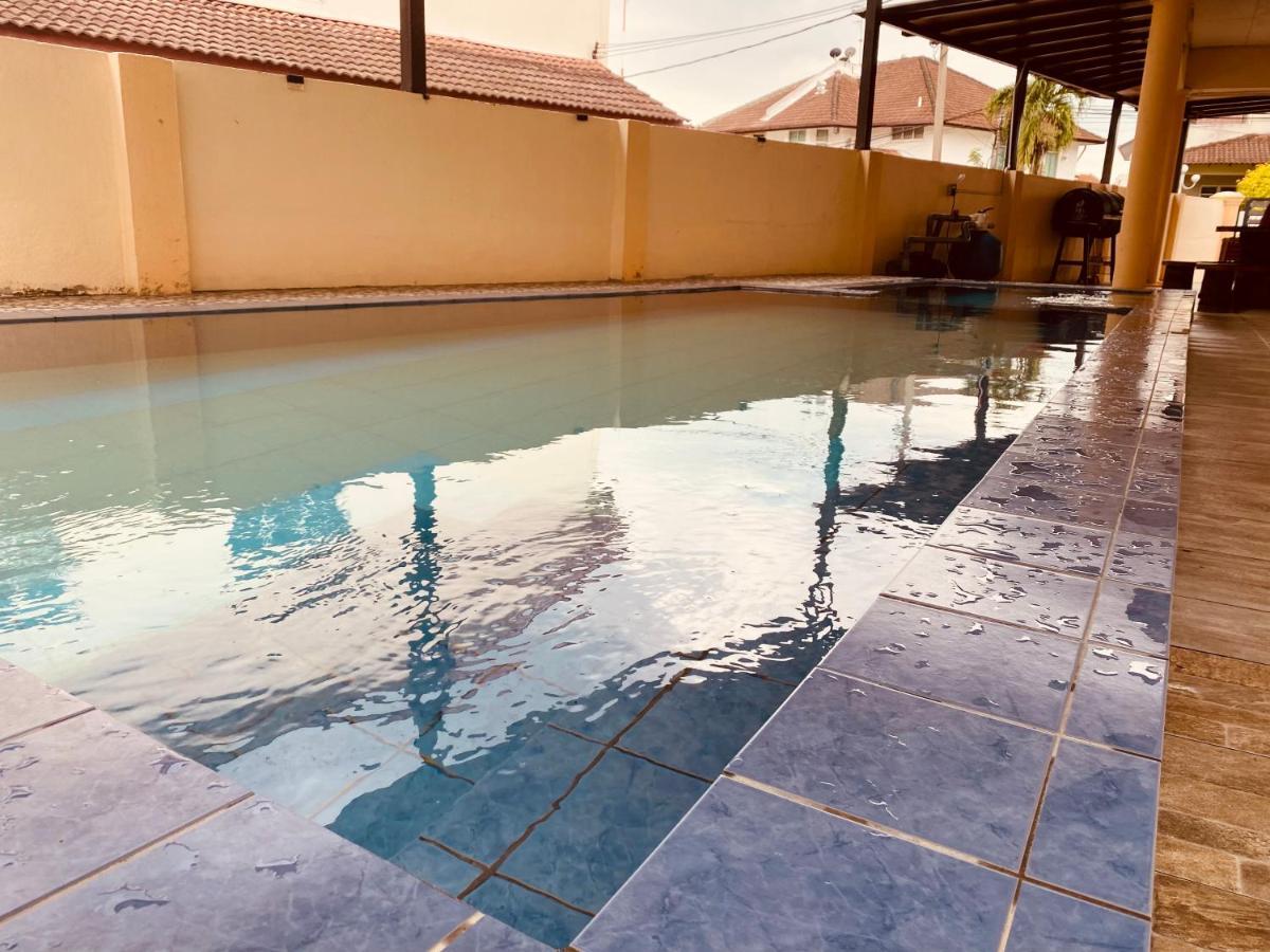 Casa Drezqi Homestay Melaka Private Pool エクステリア 写真