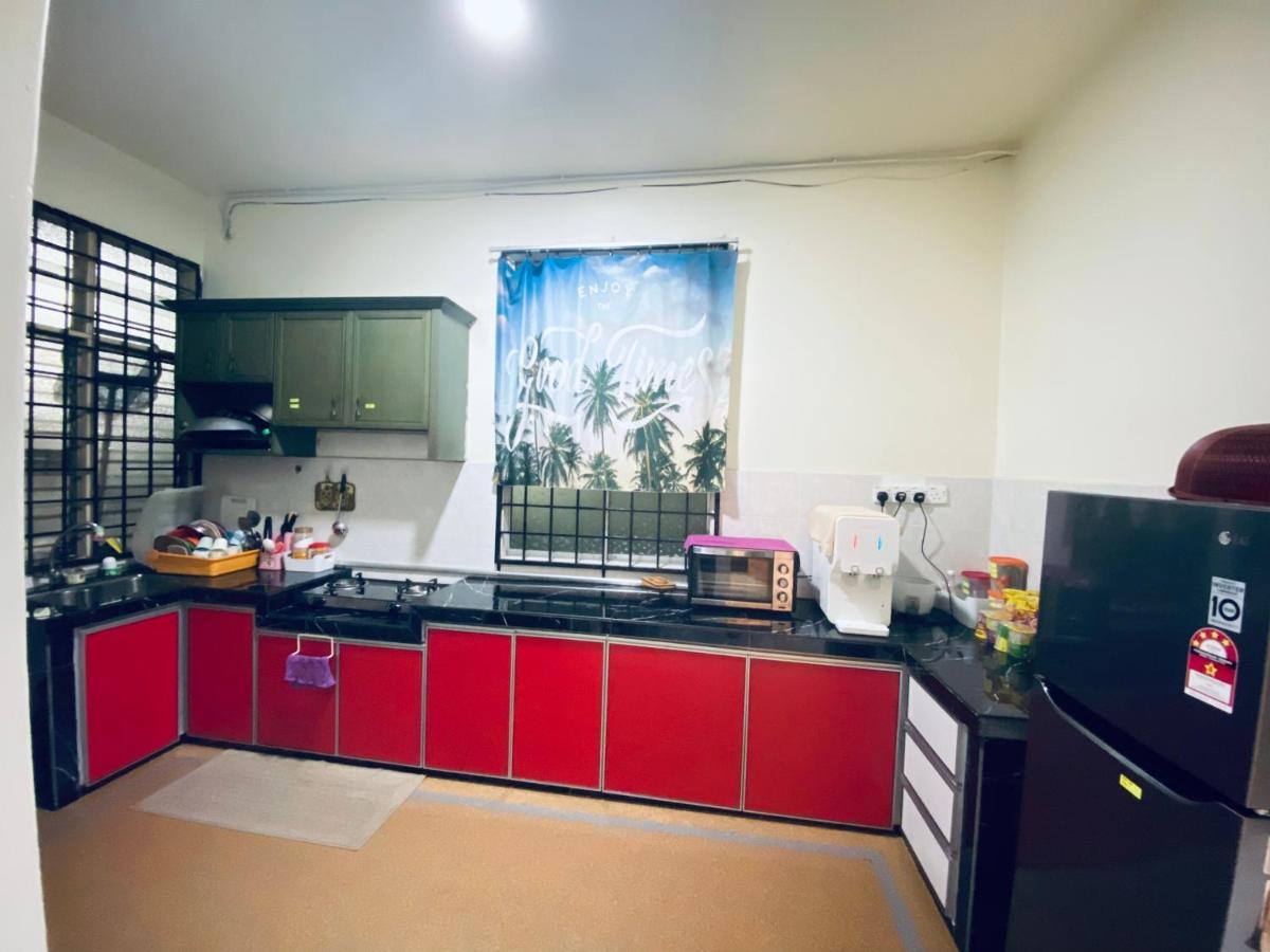 Casa Drezqi Homestay Melaka Private Pool エクステリア 写真