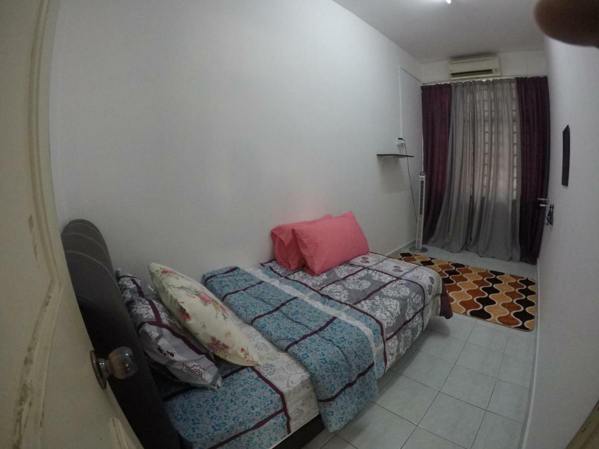 Casa Drezqi Homestay Melaka Private Pool エクステリア 写真